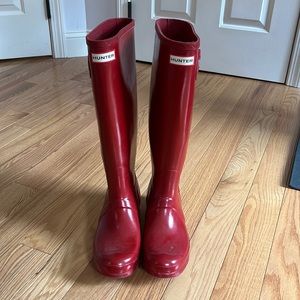 Red Gloss Tall Hunter Rain Boots